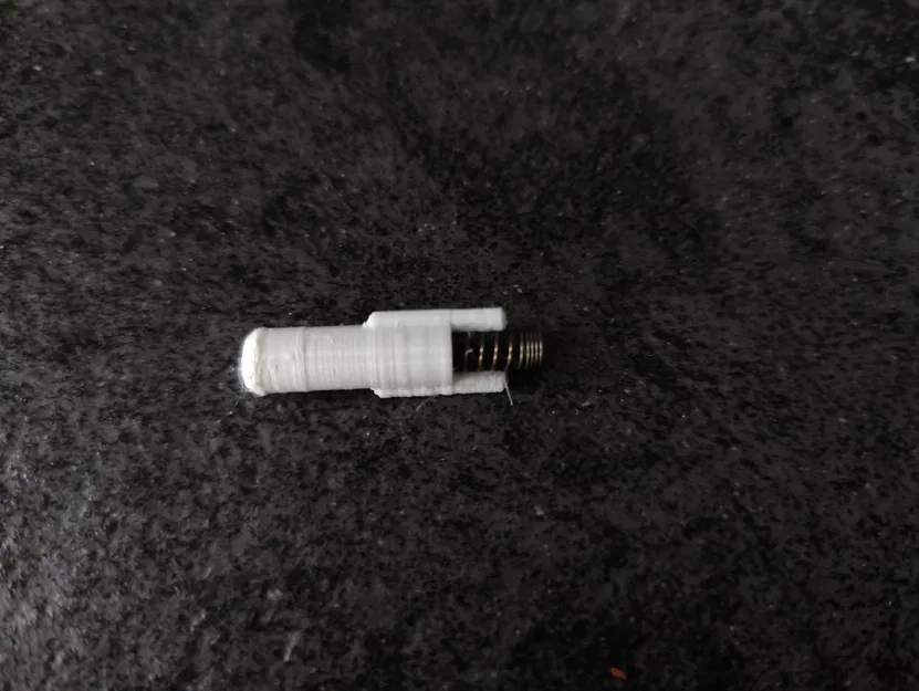 Dụng Cụ Hỗ Trợ Mở Nắp Thùng Rác - Image 3