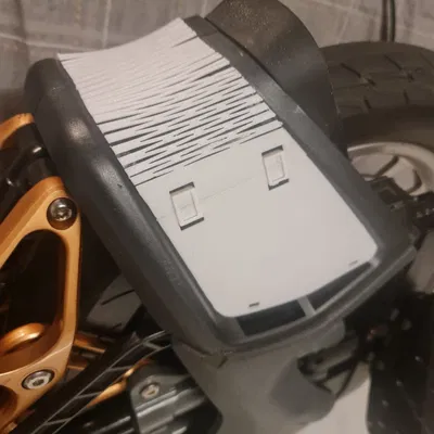 Ốp lưng sau xe Kingsong S18