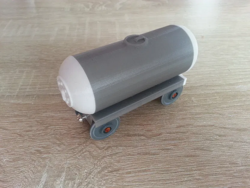 Xe Tăng Gỗ Cho Đường Ray Xe Lửa - Image 2