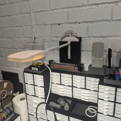 Giá treo tường Đèn bàn LED Habitat Silby Soft Touch