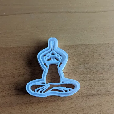 Khuôn Cắt Bánh Yoga Frog