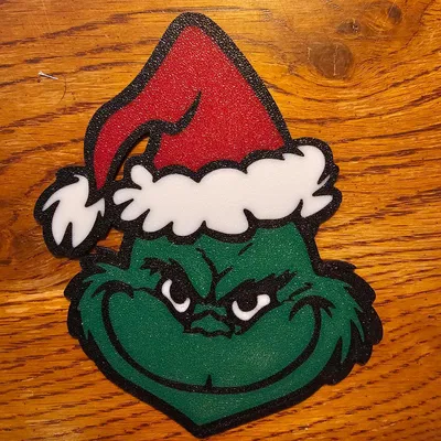 Mặt Grinch, Đa Vật Liệu