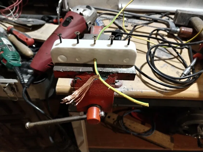 Dụng cụ tuốt dây cáp - Image 4