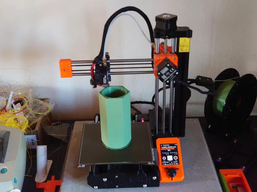 Tổ Ong Đơn Độc - Image 2