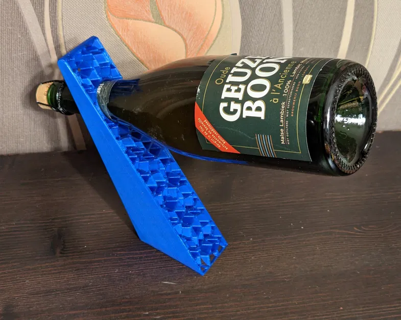 Giá Đỡ Chai Sâm Panh Hoa Văn Penrose - Image 1