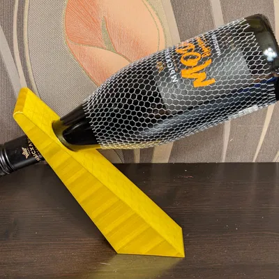 Giá đỡ chai rượu vang sáng tạo