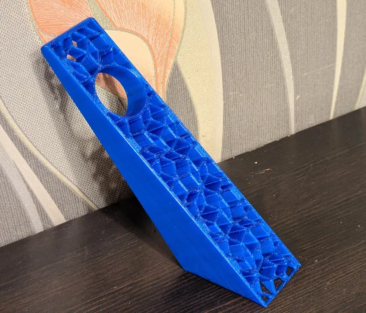 Giá Đỡ Chai Sâm Panh Hoa Văn Penrose - Image 2