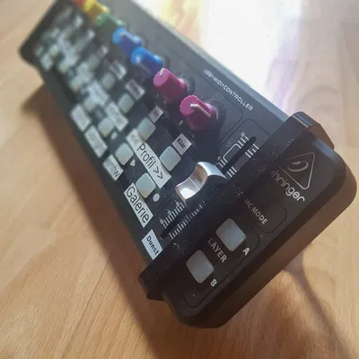 Chân đế Behringer X touch mini