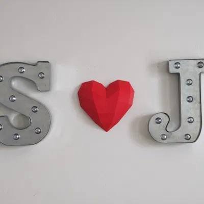 Trái Tim Low Poly - Đáy Phẳng