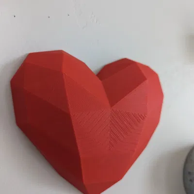 Trái Tim Low Poly - Đáy Phẳng