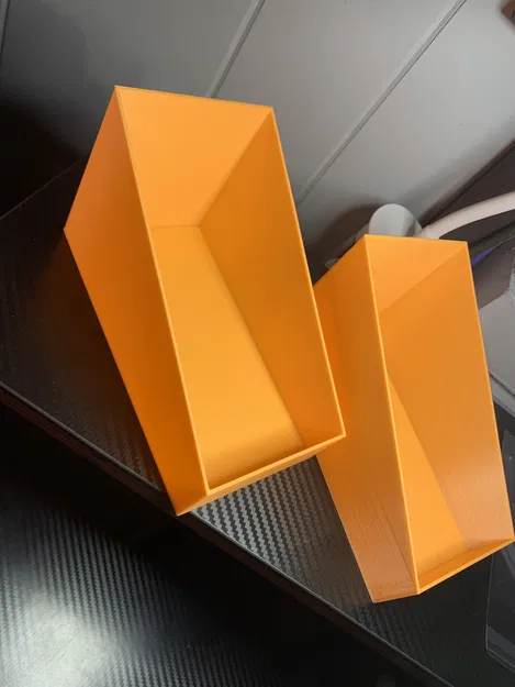 Hộp Đựng Card Bài Nghiêng - Image 1