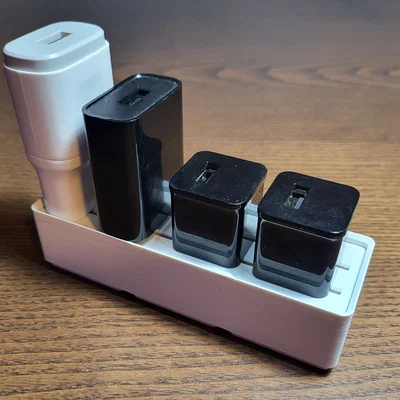 Khay Sạc Tường USB Gridfinity