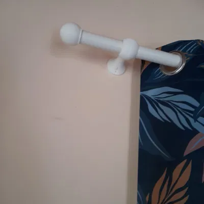 Giá đỡ rèm cửa D28