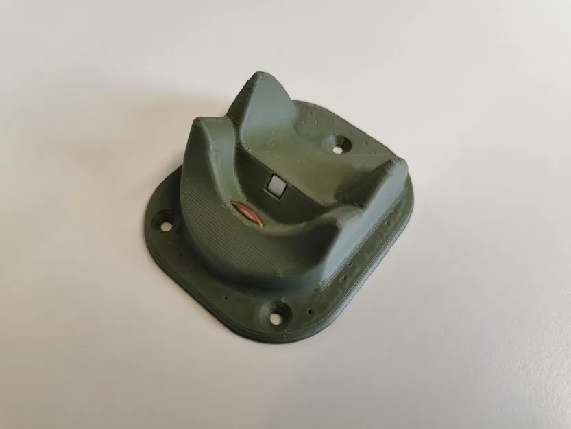 UnderTable - Dụng Cụ Mở Nắp Chai - Image 1