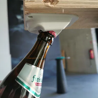 UnderTable - Dụng Cụ Mở Nắp Chai