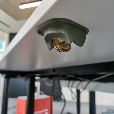 UnderTable - Dụng Cụ Mở Nắp Chai