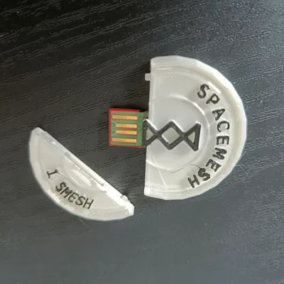Đồng Xu USB Spacemesh