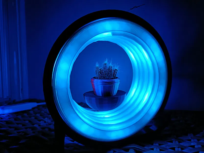 Chậu Sen Đá Treo Tường - Image 1