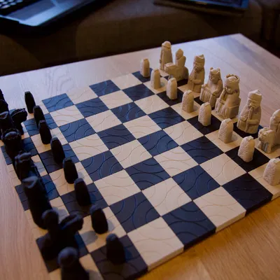 Bàn cờ Vua lấy cảm hứng Bắc Âu của Aslan