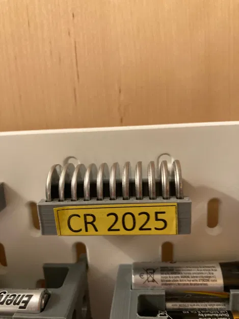 Giá Đỡ Pin CR2025 Cho Ikea Skadis - Image 1