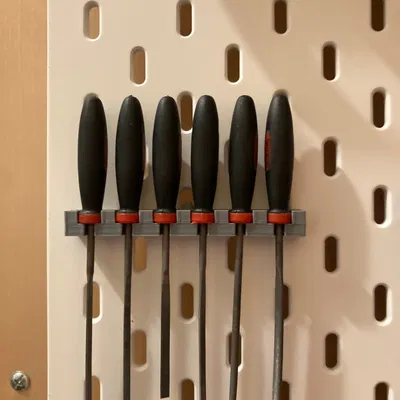 Giá Đỡ Dũa Móng Tay Ikea Skadis