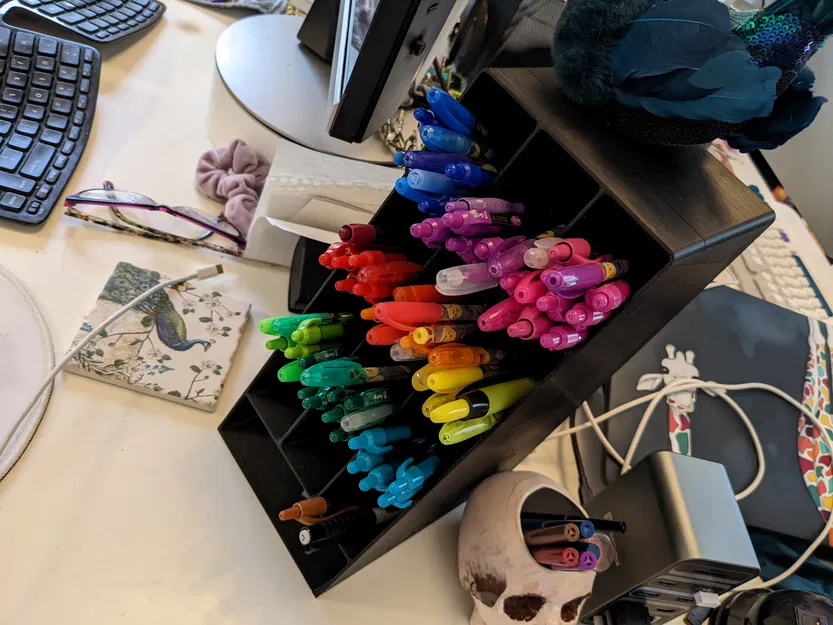 Kệ Đựng Bút Mười Hai Màu - Image 1