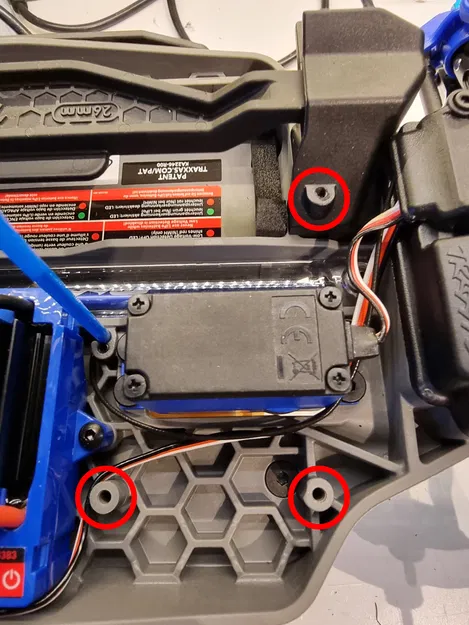 Đế Gắn SkyRC GSM020 Cho Traxxas Stampede BL-2s và Hoss 4x4 - Image 5