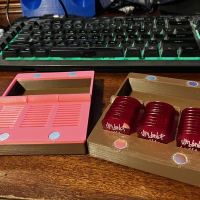 Hộp Đựng Pick Đàn Guitar In Liền