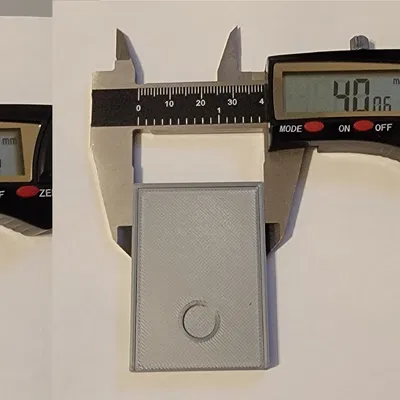 Hộp đựng thẻ SD