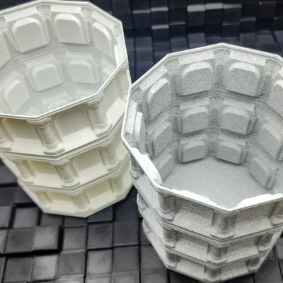 Chậu Hoa Vòm Kiểu Gothic Xoắn Ốc