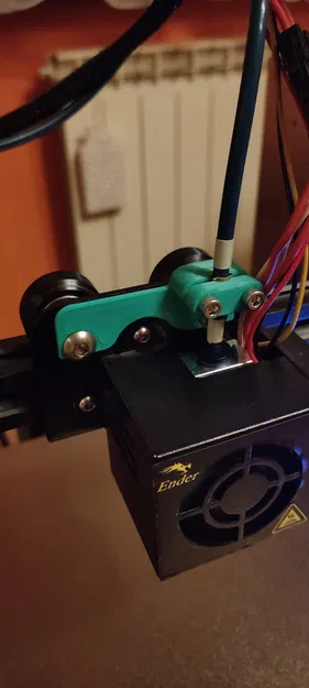 Kẹp ống Bowden cho máy in kiểu Ender 3 (phía hotend) - Image 1