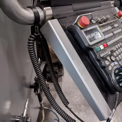 Móc Giữ Dây Điều Khiển Máy Hurco