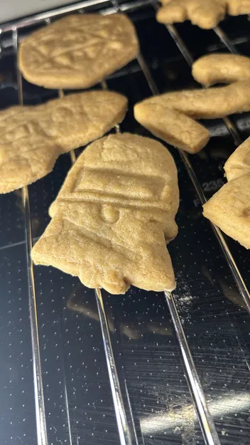 Tytus Bomba - Khuôn Cắt Bánh - Kapitan Bomba - Image 3