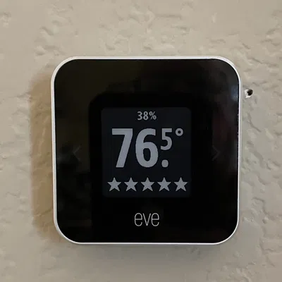 Giá treo tường cho cảm biến Eve Room đo nhiệt độ, độ ẩm, chất lượng không khí