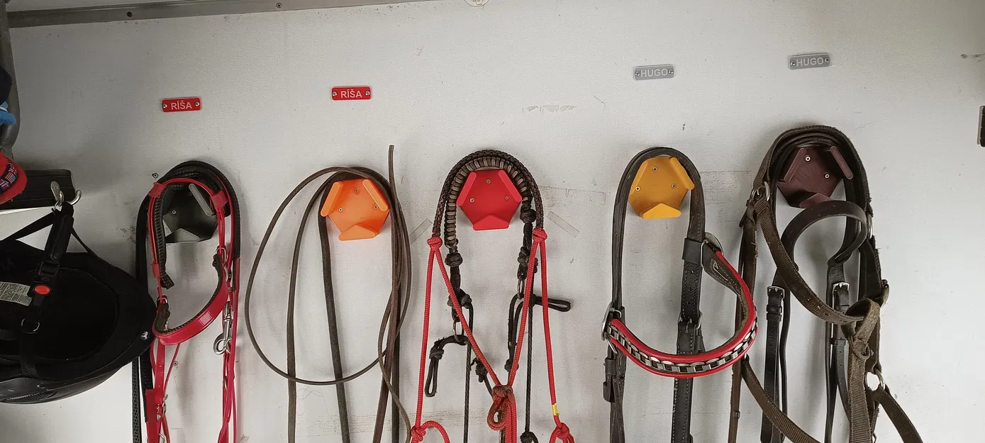 Kệ treo dây cương ngựa - Image 1