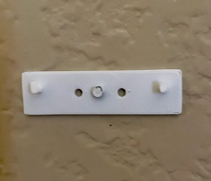 Giá treo tường cho cảm biến Eve Room đo nhiệt độ, độ ẩm, chất lượng không khí - Image 2