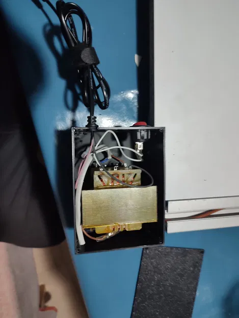 HỘP BIẾN ÁP 220VAC RA DC - Image 4