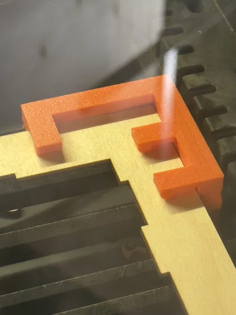 Kẹp Thanh Dao Máy Laser xTool P2 - Image 2