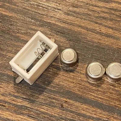 Khay Đựng 3 Pin LR44