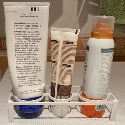 Giá Đỡ Chai Lọ Đựng Kem