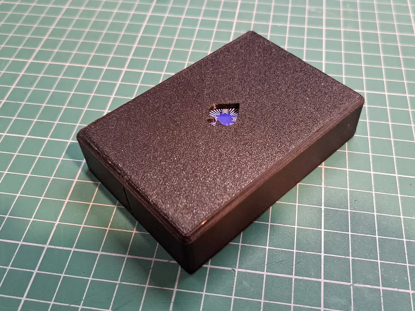 Hộp đựng bài có khay tích hợp - Image 1