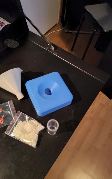 Kệ đựng chai kim cương vẽ tranh. - Image 3