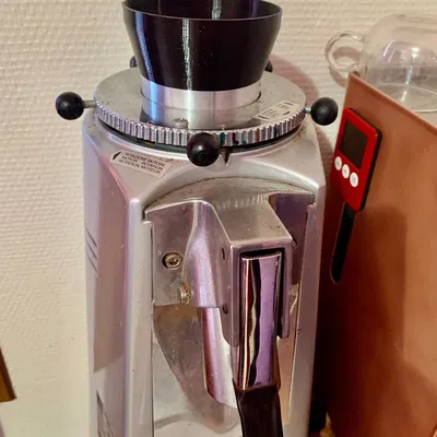 Ống Bễ và Dẫn Hướng Cổ Xay Máy Mazzer Major