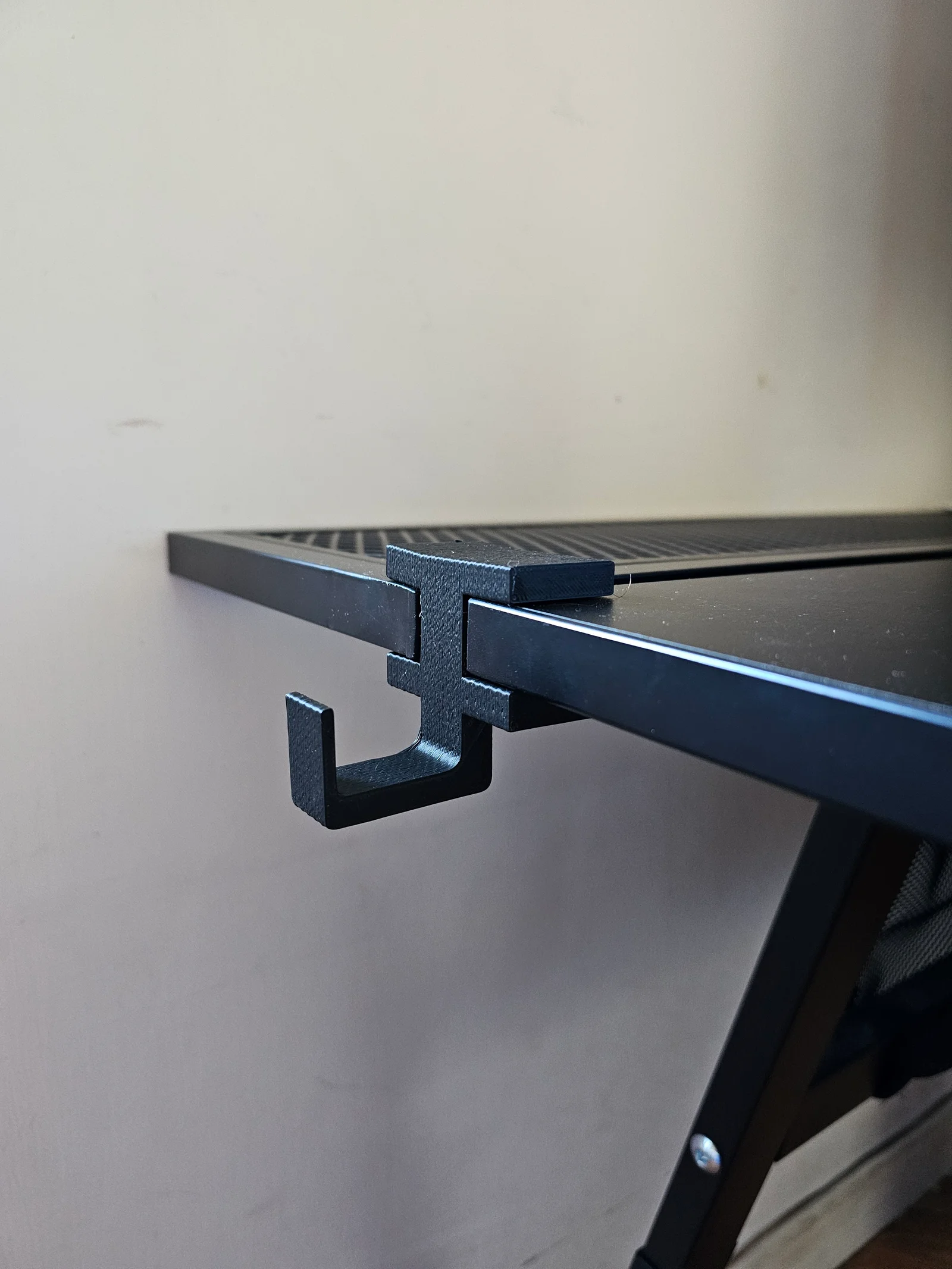 Móc Treo Túi/Ba Lô Bên Hông Bàn IKEA Utespelare 1