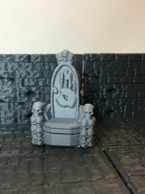 Ngai Vàng Thu Nhỏ Cho Game RPG Để Bàn 28mm - Image 1