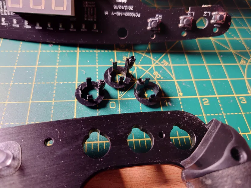 Kẹp Nút Cho Vô Lăng Fanatec Formula - Image 3