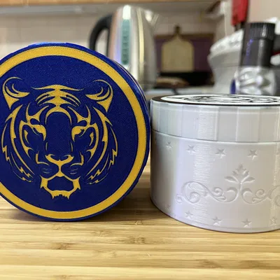 Hộp Đựng Nắp Vặn Chống Bụi Chống Nước Có Hình Chân Dung Hổ MMU