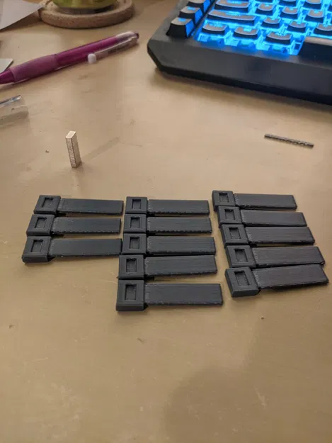 Mẫu Cuộn Chỉ Thêu Tháo Lắp Nam Châm - Image 6