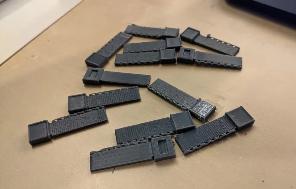 Mẫu Cuộn Chỉ Thêu Tháo Lắp Nam Châm - Image 7