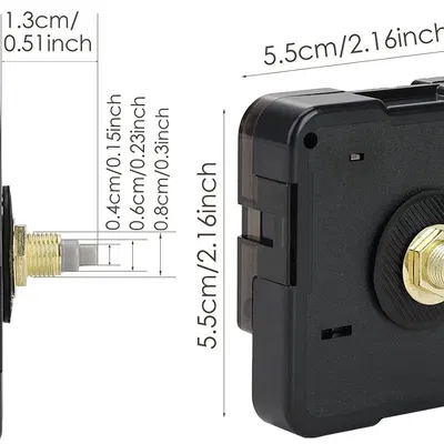 Đồng hồ vuông kim "lơ lửng"